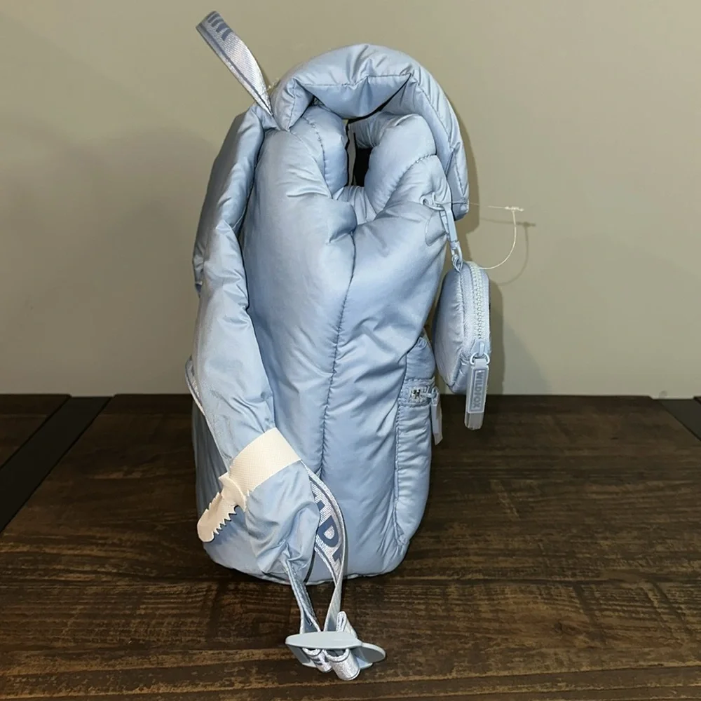 WILDFOX Parachute Nylon Backpack w/Change Purse Light Blue